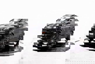 Used 2025 Porsche Cayenne Coupe image 1