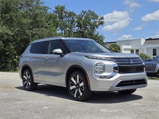 New 2025 Mitsubishi Outlander SEL image 1