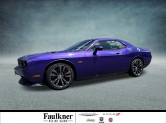Used 2014 Dodge Challenger SRT8 image 1