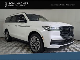 New 2025 Lincoln Navigator Reserve image 1