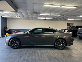 Used 2017 Dodge Charger R/T image 1