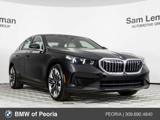Used 2025 BMW i5 xDrive40 w/ Premium Package image 1