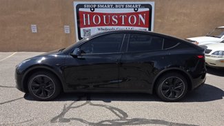 Used 2022 Tesla Model Y Long Range image 1