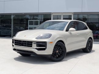 New 2025 Porsche Cayenne E-Hybrid image 1