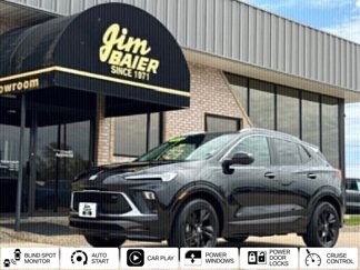 Used 2025 Buick Encore GX Sport Touring image 1
