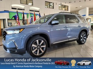 New 2025 Honda Pilot Touring image 1