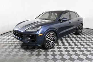 Certified 2025 Porsche Cayenne S image 1