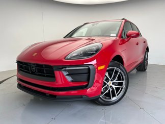 Used 2025 Porsche Macan image 1