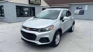 Used 2022 Chevrolet Trax LS w/ Tint and Cruise Package image 1