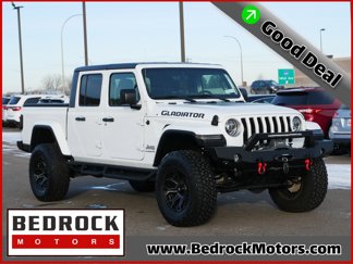 Used 2022 Jeep Gladiator Overland w/ Popular Equipment Package image 1