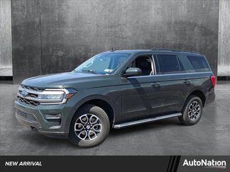 Used 2023 Ford Expedition XLT image 1