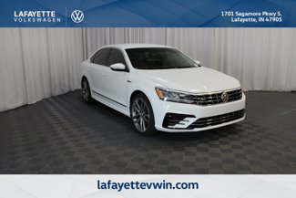 Used 2017 Volkswagen Passat 1.8T R-Line w/ R-Line Lighting Package image 1