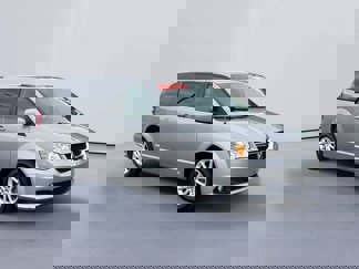 Used 2018 Dodge Grand Caravan SXT image 1