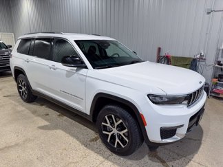 Used 2023 Jeep Grand Cherokee L Limited image 1