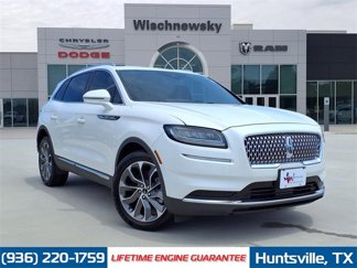 Used 2023 Lincoln Nautilus Reserve image 1