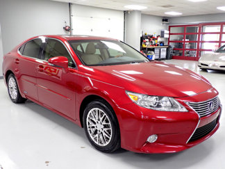Used 2013 Lexus ES 300h image 1