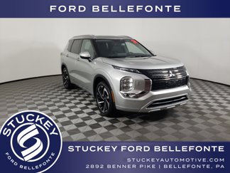 Used 2024 Mitsubishi Outlander SEL image 1