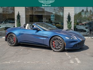 Used 2023 Aston Martin V8 Vantage Roadster image 1