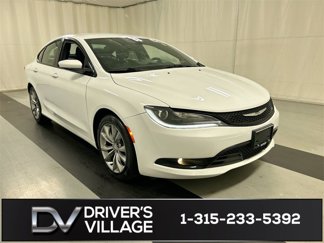 Used 2016 Chrysler 200 S image 1
