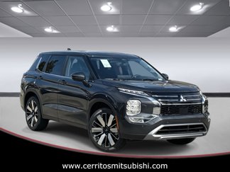 New 2025 Mitsubishi Outlander SE image 1