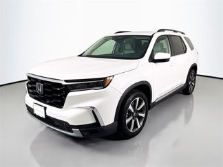 Used 2025 Honda Pilot Elite image 1