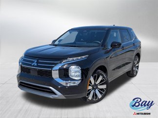 New 2025 Mitsubishi Outlander SE image 1