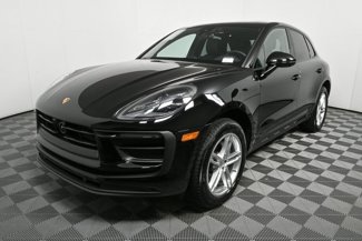 Used 2025 Porsche Macan image 1