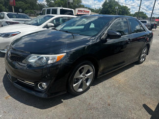 Used 2014 Toyota Camry SE image 1