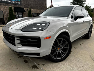 Used 2024 Porsche Cayenne image 1