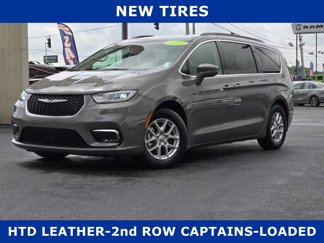 Used 2022 Chrysler Pacifica Touring-L image 1