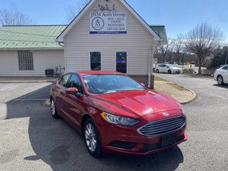 Used 2017 Ford Fusion SE image 1