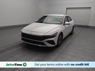 Used 2024 Hyundai Elantra SEL image 1