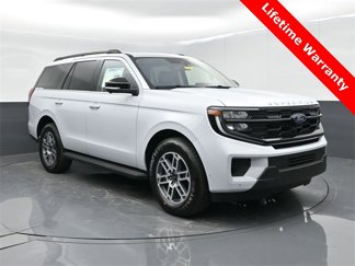 New 2025 Ford Expedition Active image 1