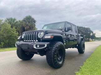 Used 2023 Jeep Gladiator Overland image 1
