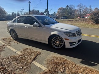 Used 2013 Mercedes-Benz C 300 4MATIC Sedan image 1