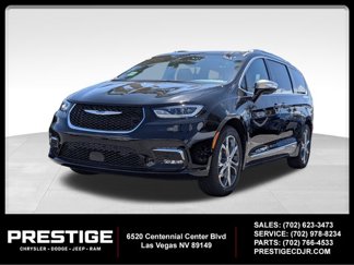 New 2025 Chrysler Pacifica Pinnacle w/ Trailer Tow Group image 1