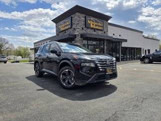 Used 2024 Nissan Rogue SV w/ SV Premium Package image 1