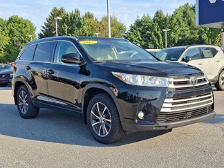 Used 2017 Toyota Highlander XLE image 1