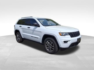 Used 2020 Jeep Grand Cherokee Limited image 1