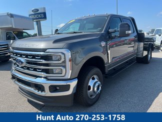 Used 2025 Ford F350 Lariat image 1