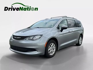 Used 2021 Chrysler Voyager Lxi image 1