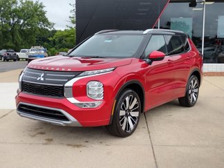 New 2025 Mitsubishi Outlander SEL image 1