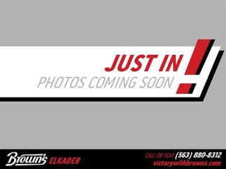 Used 2025 Chevrolet Traverse RS w/ LPO, Floor Liner Package image 1