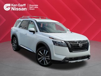 New 2025 Nissan Pathfinder Platinum w/ Black Appearance Package image 1