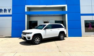 Used 2024 Jeep Grand Cherokee Limited image 1