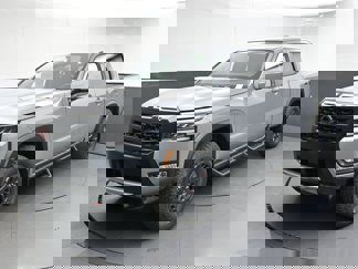 New 2025 Nissan Frontier PRO-4X image 1