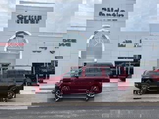 Used 2023 Jeep Wagoneer Series III w/ Premium Group I image 1