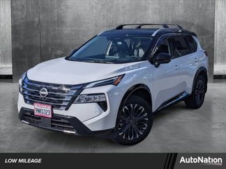Used 2024 Nissan Rogue Platinum w/ Platinum Premium Package image 1