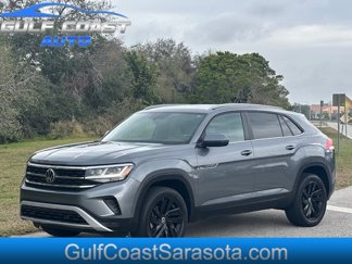 Used 2022 Volkswagen Atlas Cross Sport SE image 1