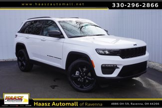New 2025 Jeep Grand Cherokee Limited w/ Black Appearance Package image 1